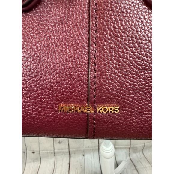 MICHAEL KORS Hyde oxblood color small pebbled leather satchel handbag NEW - Picture 3 of 13